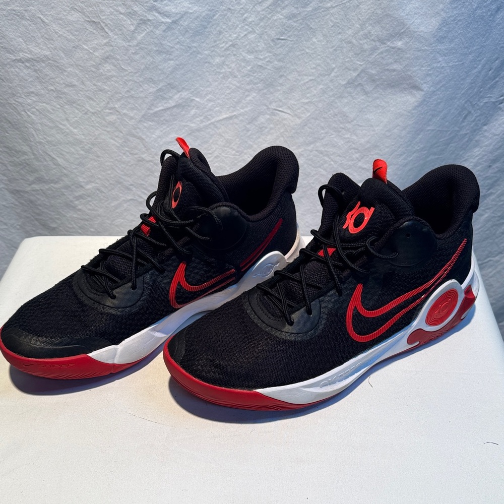 Nike Black and Red Athletic Shoes